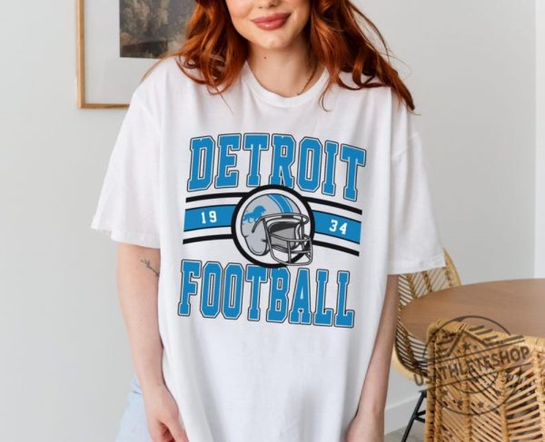 Vintage Detroit Football Crewneck Sweatshirt Classic Game Day Apparel usathleteshop 1
