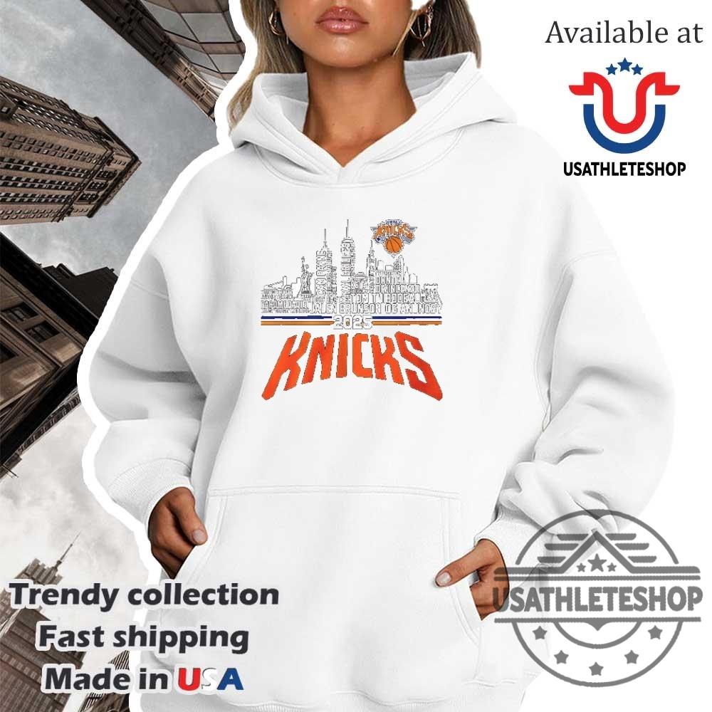 New York Knicks 2025 Roster Skyline Tee Brunson Anunoby Coach Thibodeau 4 New York Knicks 2025 Roster Skyline Tee – Brunson, Anunoby, Coach Thibodeau