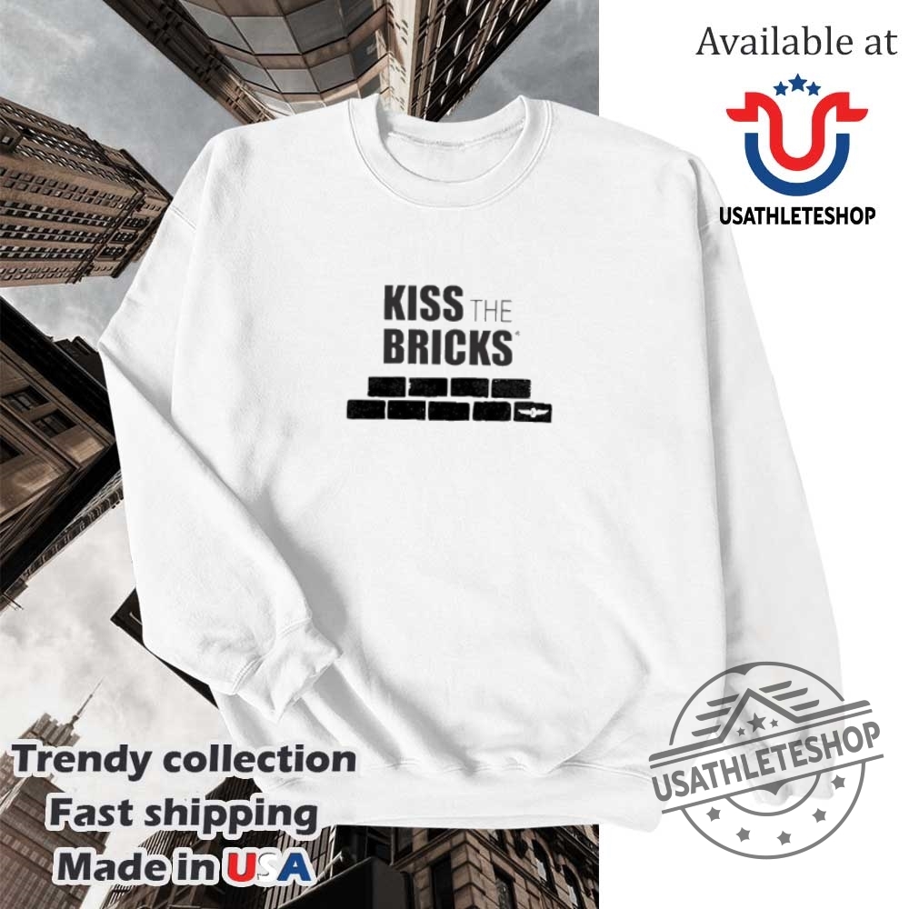 Kiss The Bricks Indianapolis Motor Speedway Shirt 5 Kiss the bricks Indianapolis Motor Speedway shirt